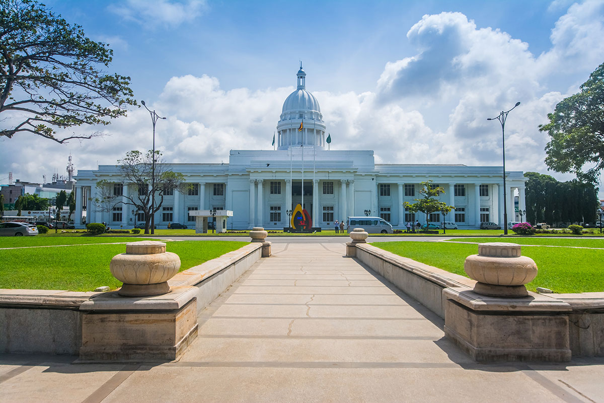 town hall building colombo